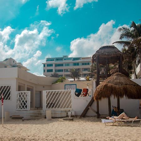 Beachfront Apartments แคนคูน ภายนอก รูปภาพ