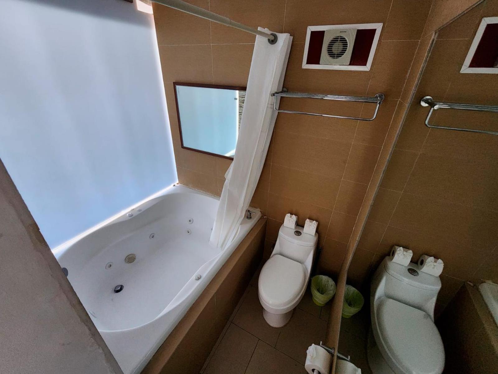 Beachfront Apartments แคนคูน ภายนอก รูปภาพ