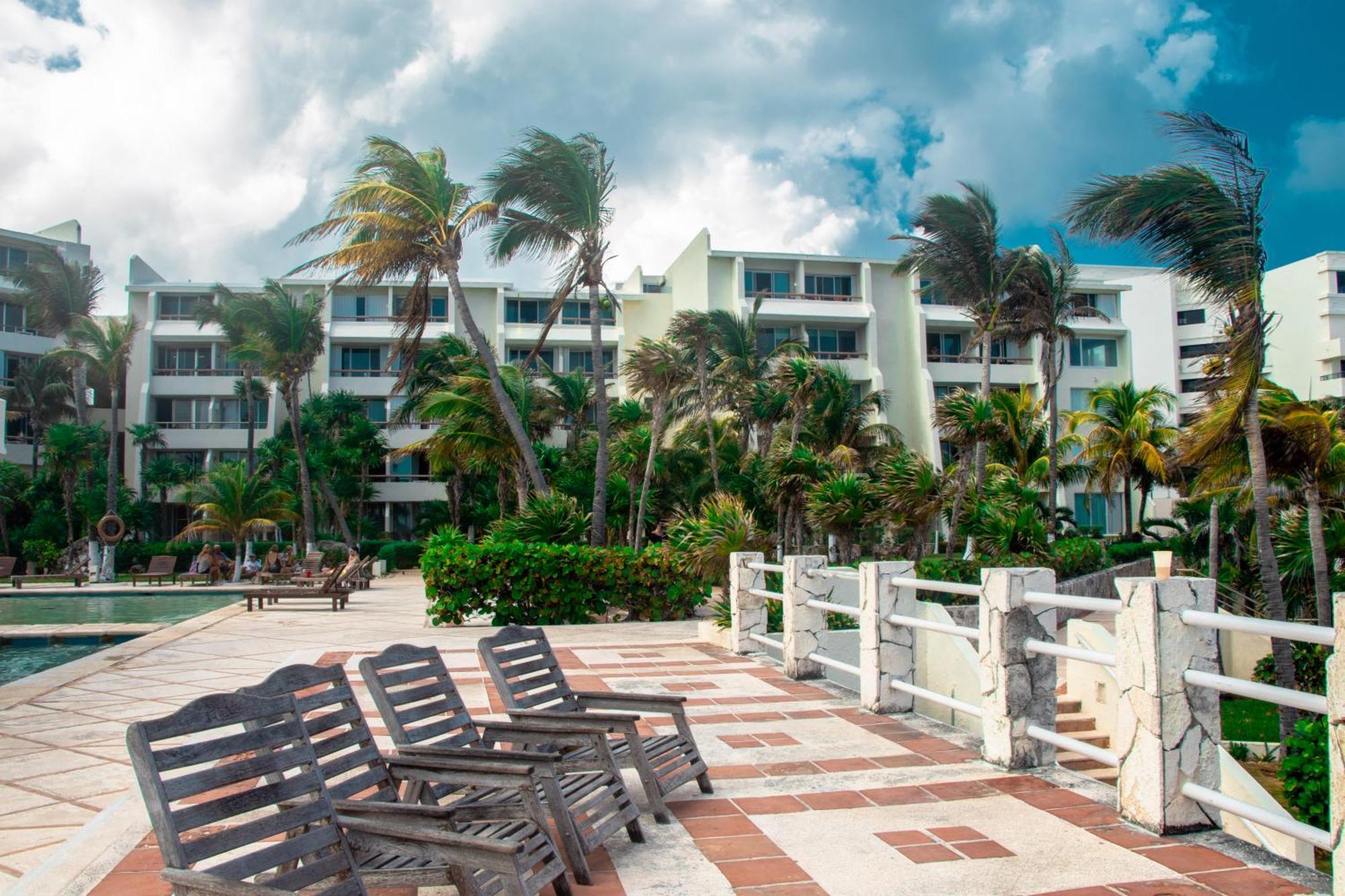 Beachfront Apartments แคนคูน ภายนอก รูปภาพ